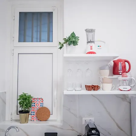 Poesis - Centro Bari, Murat Apartment *